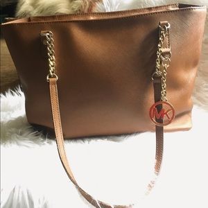 Michael Kors Jet Set Travel Chain Tote